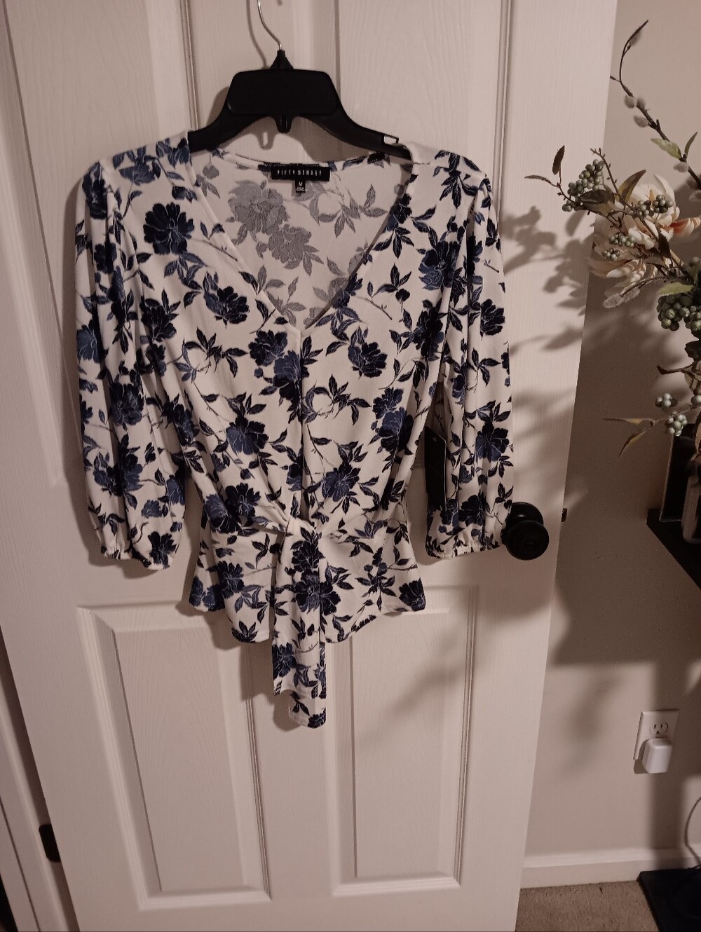 Fifty Street Navy and White Floral Top with Decorative Wrap Tie. Medium NWT.
